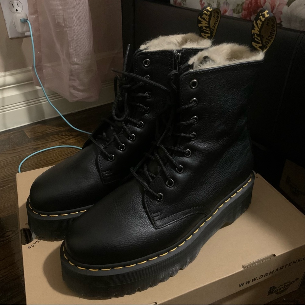 Dr martens fur lined jadon